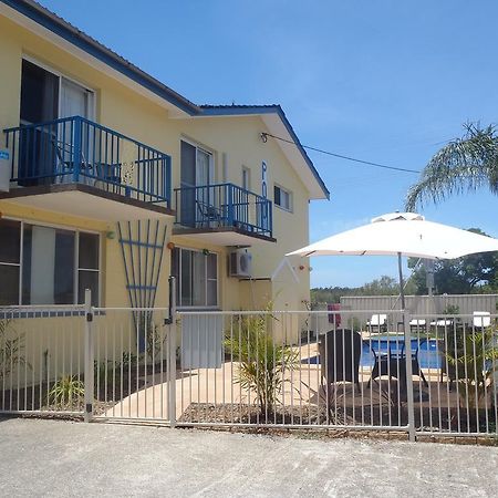 Harrington Village Motel Manning Point Экстерьер фото