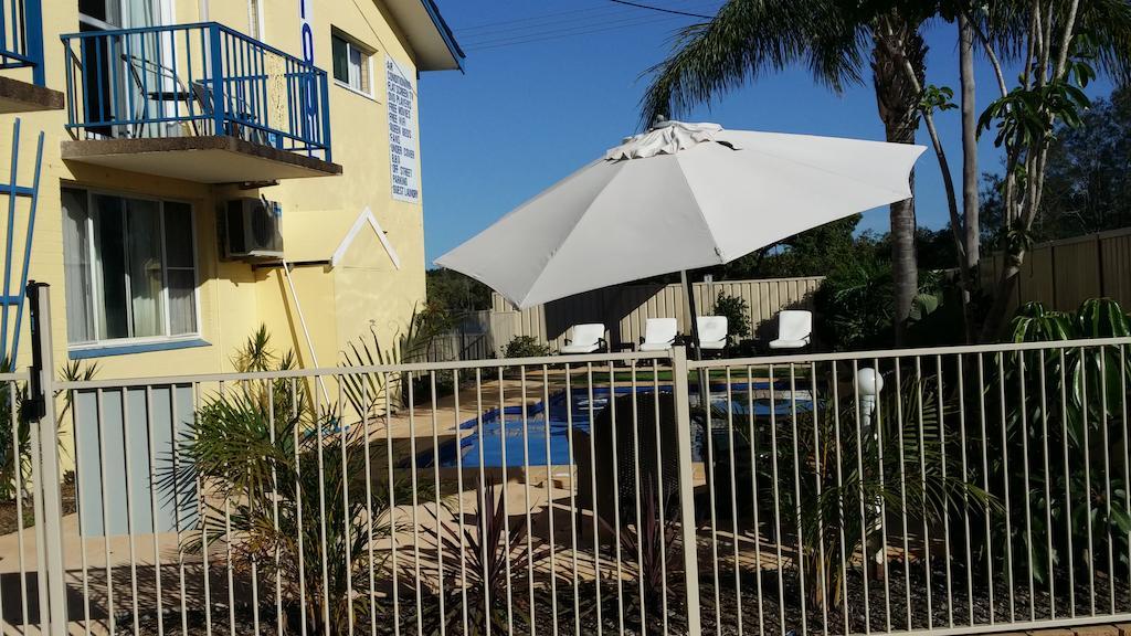 Harrington Village Motel Manning Point Экстерьер фото