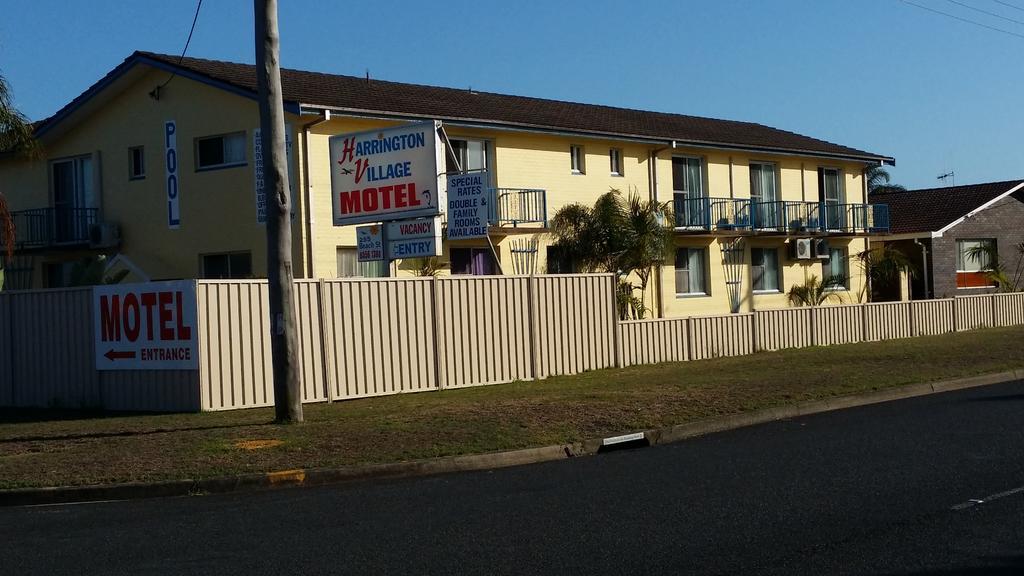 Harrington Village Motel Manning Point Экстерьер фото