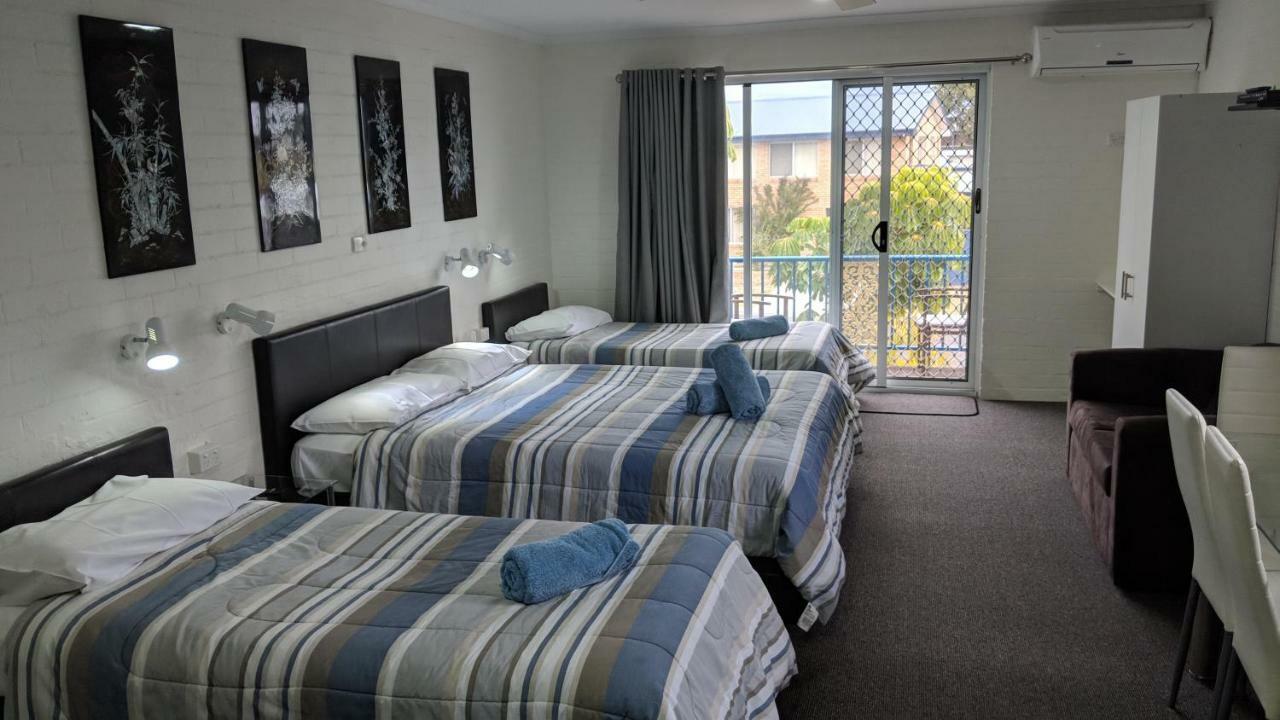 Harrington Village Motel Manning Point Экстерьер фото