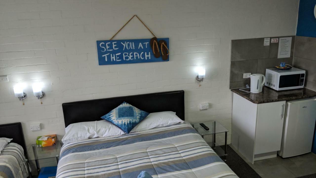 Harrington Village Motel Manning Point Экстерьер фото